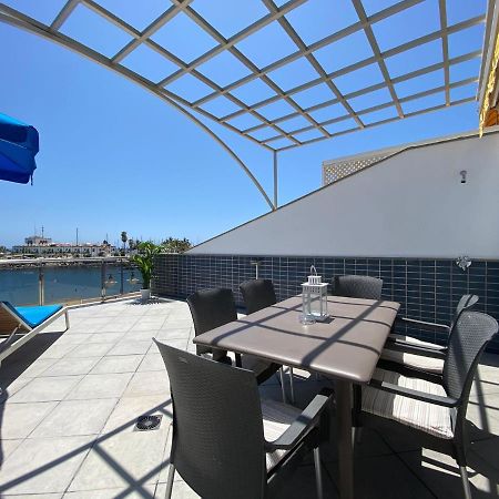 Billy'S Beachfront Apartment With Pool Access Puerto De Mogan Eksteriør billede