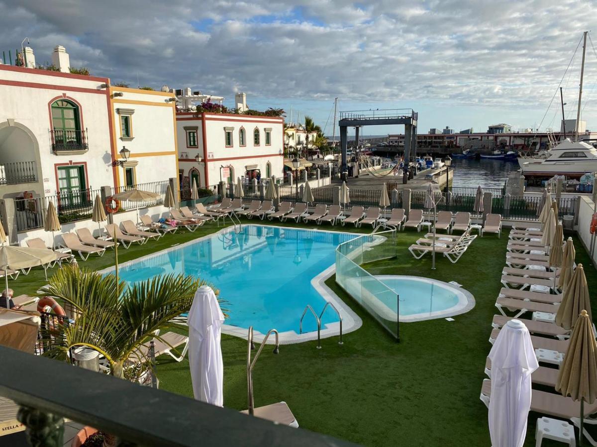 Billy'S Beachfront Apartment With Pool Access Puerto De Mogan Eksteriør billede